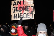 Warszawa, 01.12.2021. Uczestnicy protestu pod hasłem Nie chciej, Polsko, mojej krwi. Zakaz aborcji? To wy będziecie siedzieć. Ostrzeżenie poszło, 1 bm. przed Sejmem w Warszawie. (az/awol) PAP/Albert Zawada