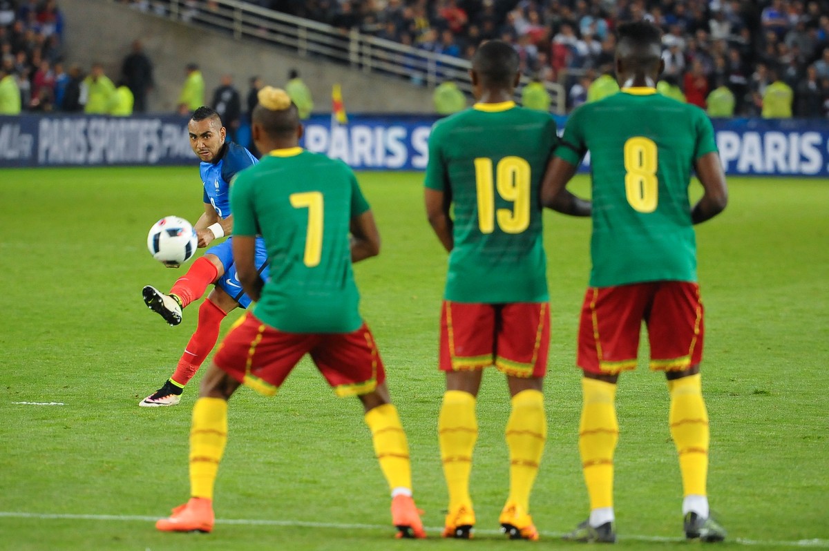 Euro 2016: Francja pokonała Kamerun w meczu towarzyskim po cudownym golu Payeta. WIDEO
