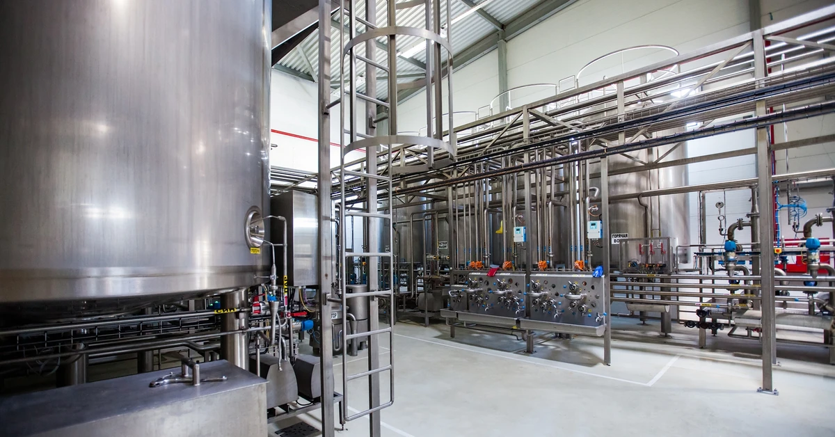 Mleczny gigant zamyka fabrykę. Co to oznacza dla polskiego rynku?