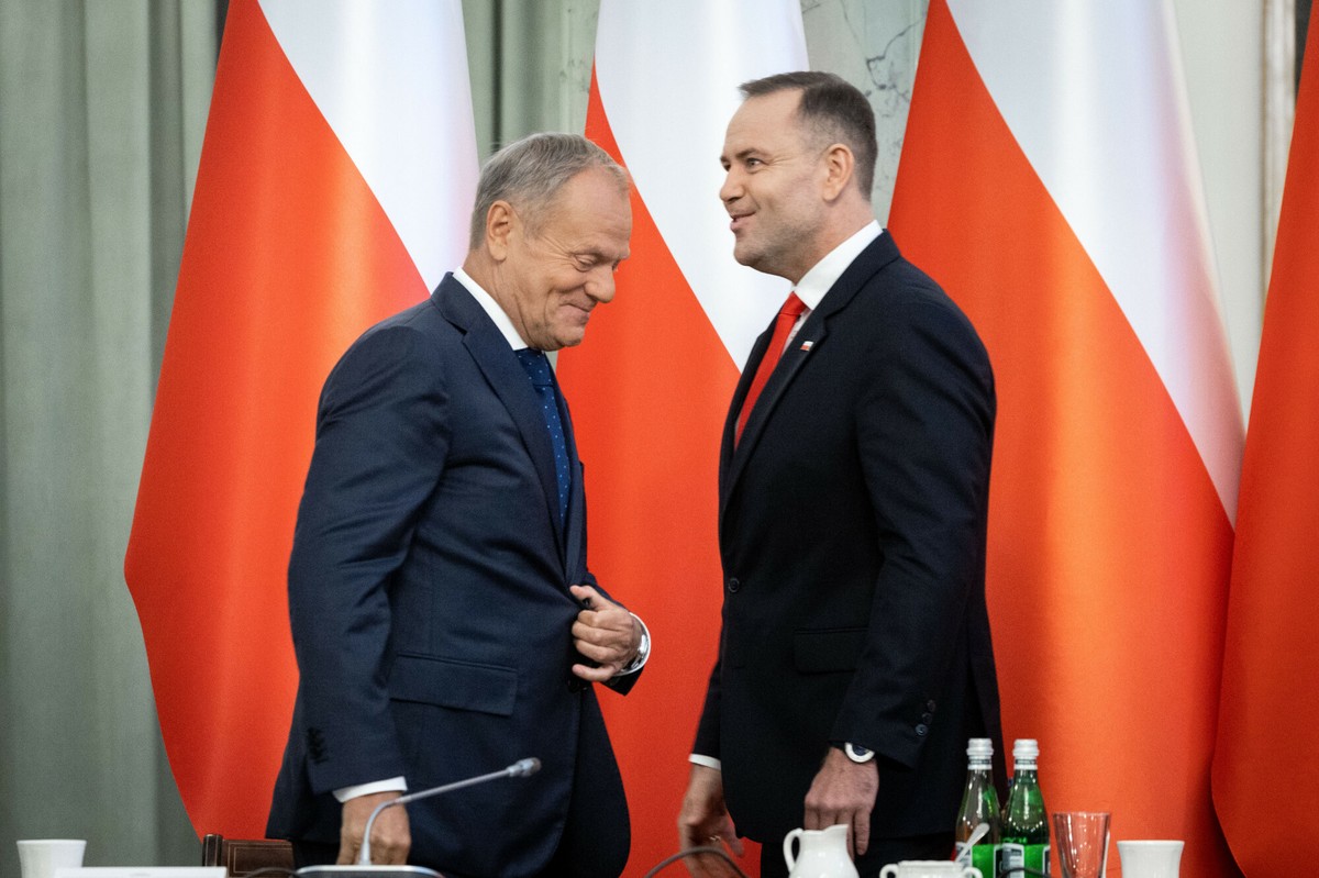 Nowy sondaż. Przewaga lidera gwałtownie topnieje