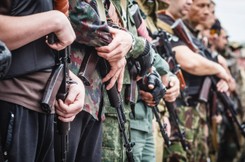 Ukraińska armia ostrzega: W Donbasie walczą serbscy snajperzy-najemnicy