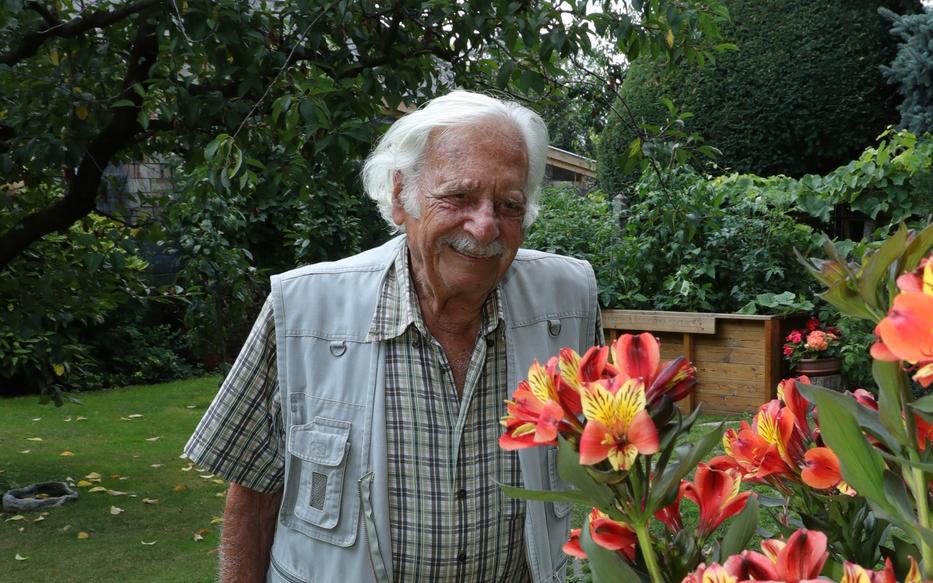 Bálint György, az ország népszerű Bálint gazdája nehezen viselte a bezártságot, még néhány hete is a kertben tevékenykedett / Fotó: Granák László