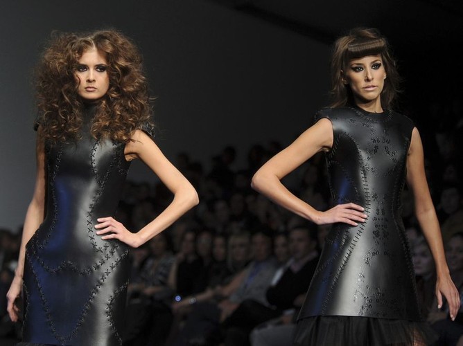 Sado maso na wybiegu: Gianfranco Reni na Mercedes Benz Dfashion w Meksyku