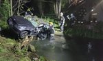 Co za rajd kierowcy BMW! Był tak pijany, że pomylił rzekę z drogą. Na ratunek ruszyli strażacy