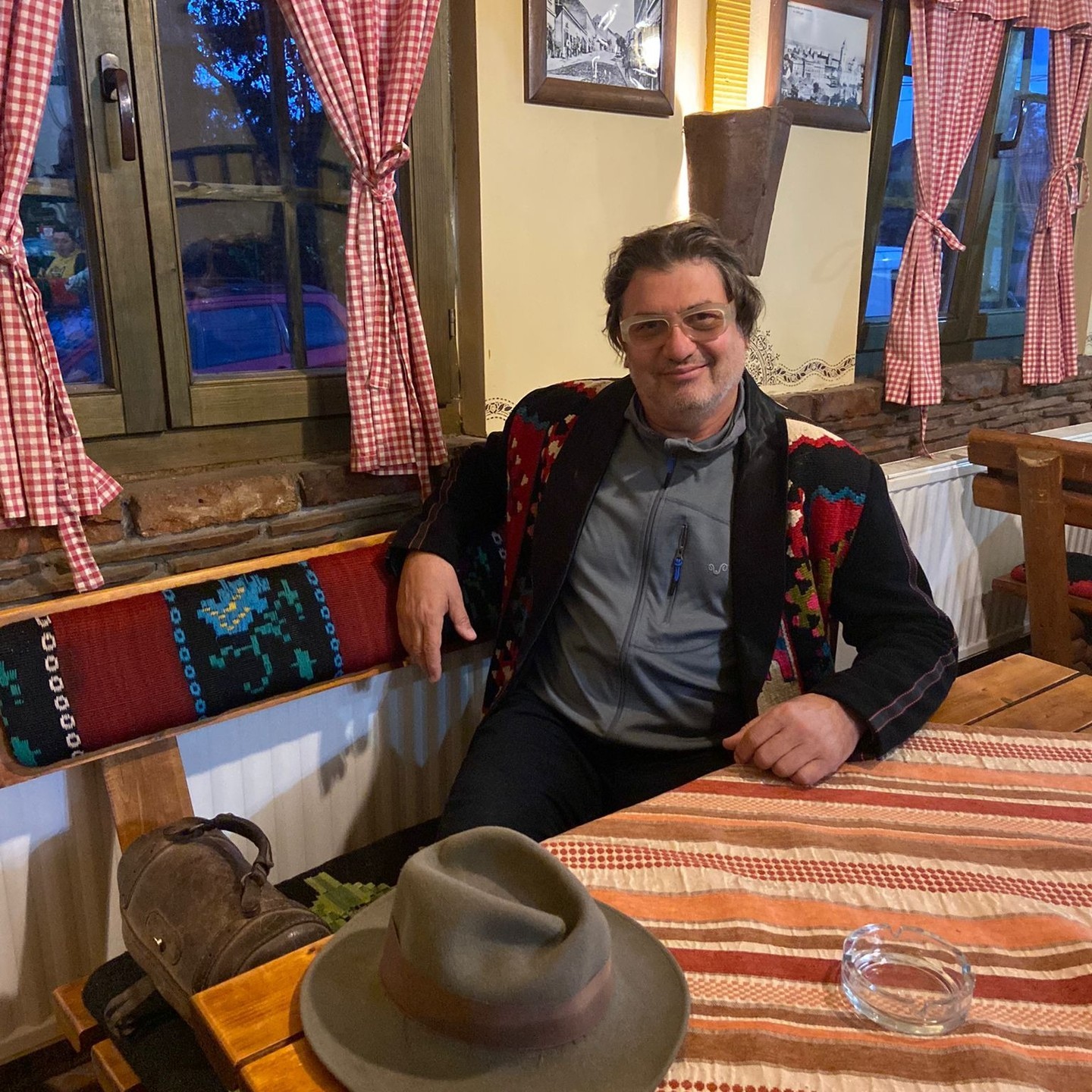 Hudobník Rambo Amadeus.