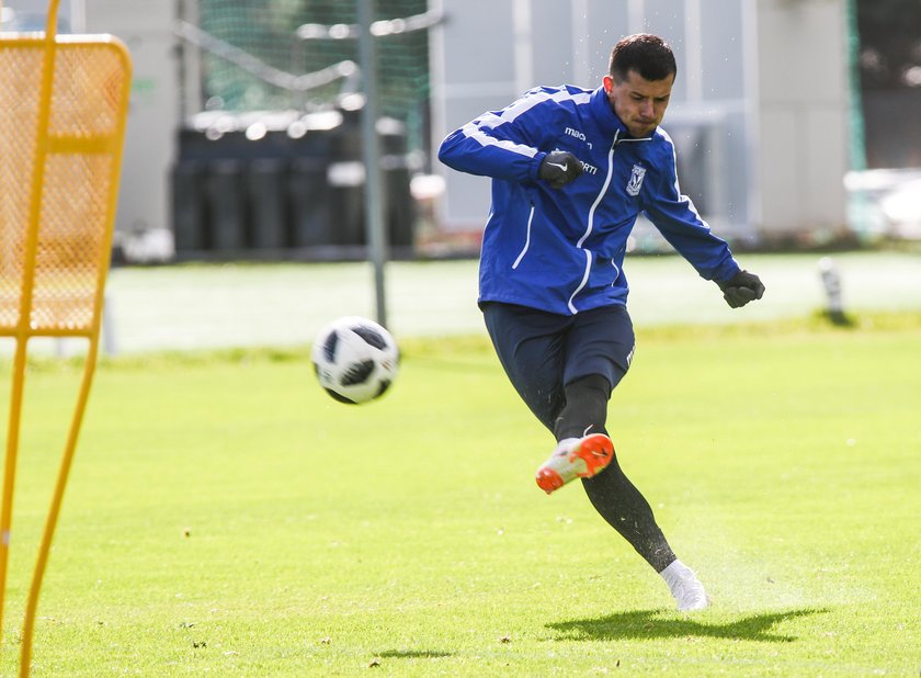 Pilka nozna, Ekstraklasa , Legia Warszawa - Lech Poznan , Polish football extraleague 