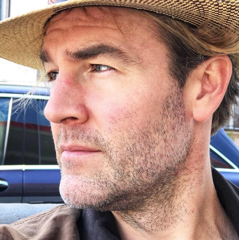Americký herec James Van Der Beek.