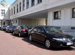 Sejmowe limuzyny jak taksówki