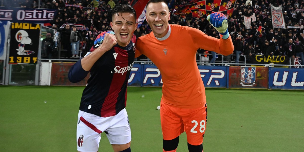 Kacper Urbański i Łukasz Skorupski w FC Bologna.