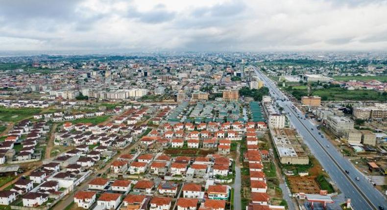 Vue aérienne de Bingerville/Issam Zejly pour JA