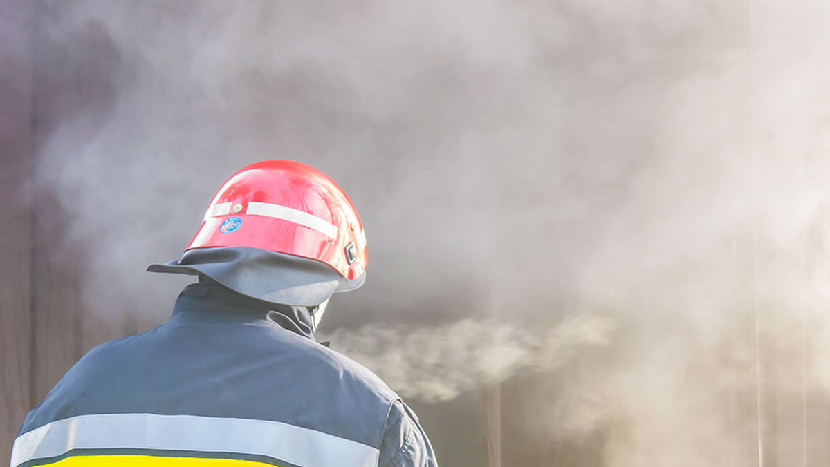 90 strażaków z trzech powiatów gasiło pożar kościoła w podbraniewskich Zagajach. Ogień wybuchł na poddaszu świątyni. Spłonęło około 200 metrów kwadratowych powierzchni poddasza kościoła i plebanii. Na razie nie wiadomo, co było przyczyną pożaru.