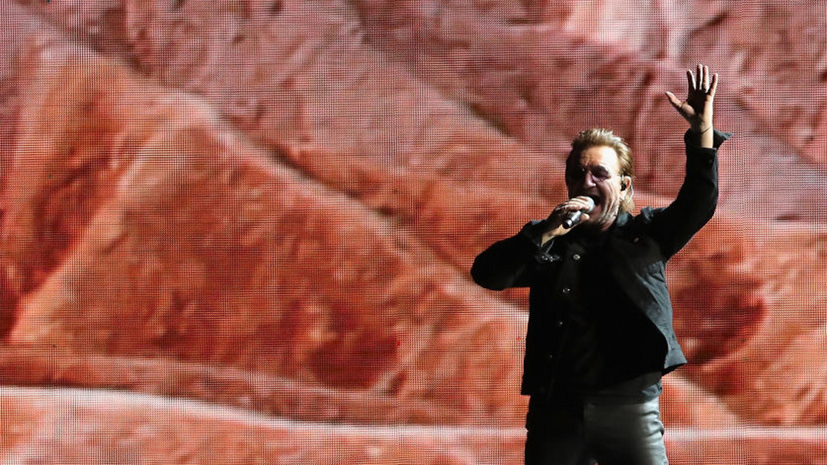 W wywiadzie dla magazynu "Q" Bono powiedział, że poważne problemy zdrowotne, których w ostatnim czasie doświadczył, opóźniły prace nad nową płytą zespołu - "Songs of Experience". Wokalista U2 stwierdził też, że stały się inspiracją dla wielu utworów.