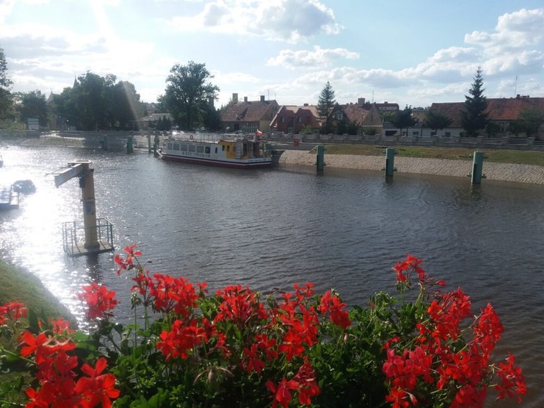 Port rzeczny w Nowej Soli i przycumowana Laguna