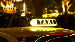 Gwałt w taksówce w Warszawie. Podejrzany w areszcie