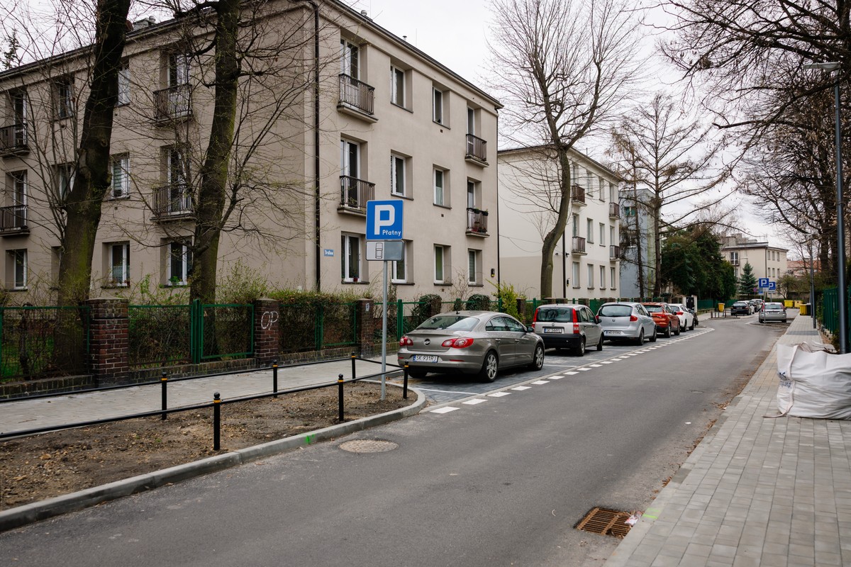 Ulica Bratków po modernizacji nie do poznania. Takiego absurdu nikt się nie spodziewał