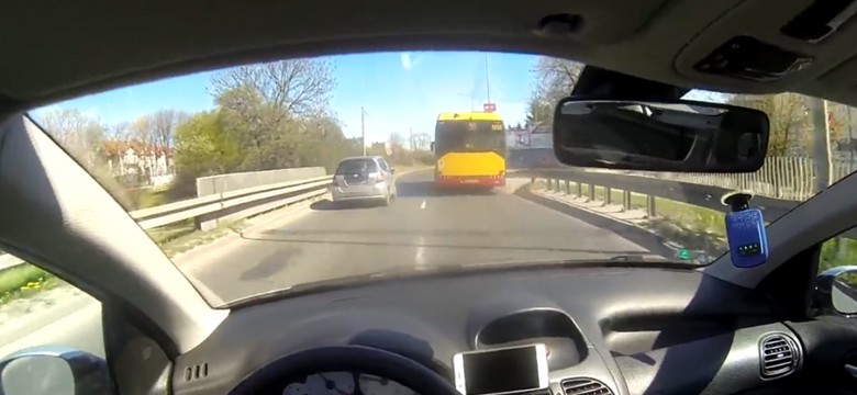 Jak zdobyć 83 punkty karne? Rekordowa kara dla kierowcy z Kielc
