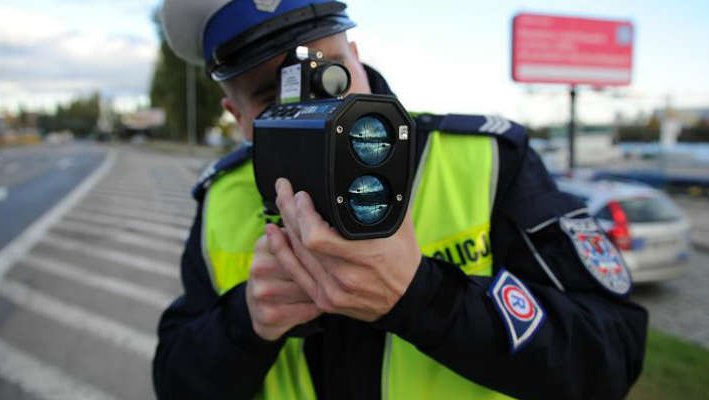 Za popełnione po raz drugi w ciągu dwóch lat przekroczenie prędkości o 31 km/h i więcej grzywna od policji będzie podwójna Fot. Policja