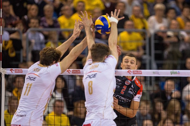 PlusLiga: W hicie kolejki Skra lepsza od Resovii