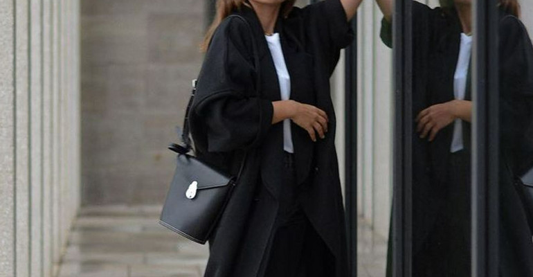 Szalona wyprzedaż Calvin Klein: stylowe buty i torebki z wielkim rabatem