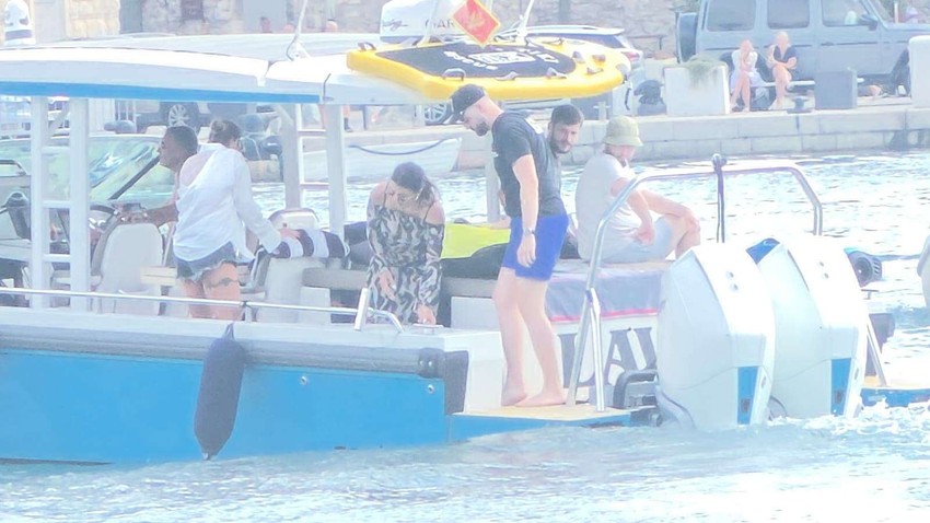 Milena Kačavenda paparaco
