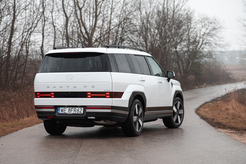 Hyundai Santa Fe Hybrid