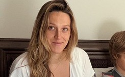 Aleksandra Żebrowska pokazała bliznę po cesarskim cięciu. 'Poród przez gardło'