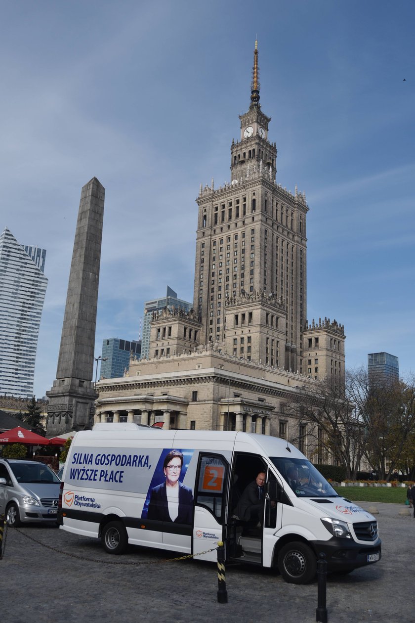 Kampanijne pojazdy polityków. Tym jeżdżą do wyborców