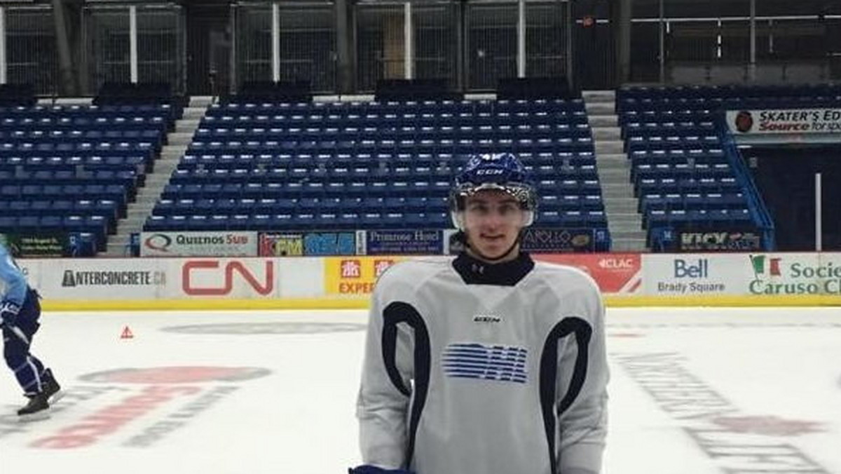 Toronto Maple Leafs klub NHL zaprosił na obóz szkoleniowy dla młodych talentów polskiego napastnika Alana Łyszczarczyka. W dniach 4-9 lipca Polak będzie trenował z Klonowymi Liśćmi, co z pewnością poprawi jego szansę w kontekście draftu w 2017 roku.