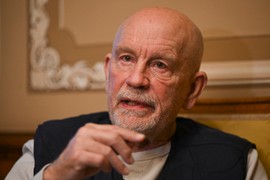 Godinama se pričalo da je DŽON MALKOVIČ SRBIN IZ LIKE, pa onda Hrvat i na kraju CRNOGORAC: Pitali su ga ODAKLE JE i u jednoj rečenici ODGOVORIO JE CELOM REGIONU