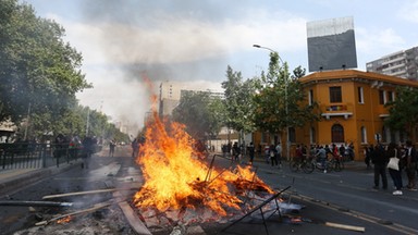 Chile: po protestach prezydent cofnął podwyżki cen biletów na metro