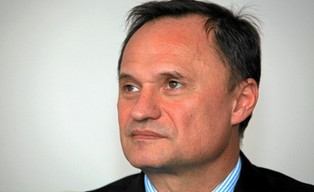 Czarnecki pozywa Skarb Państwa. Giertych informuje o szczegółach