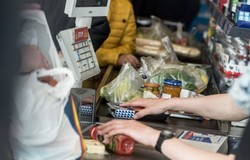 Polacy złapią się za głowy. Nowy raport ujawnia, co się dzieje z cenami w sklepach