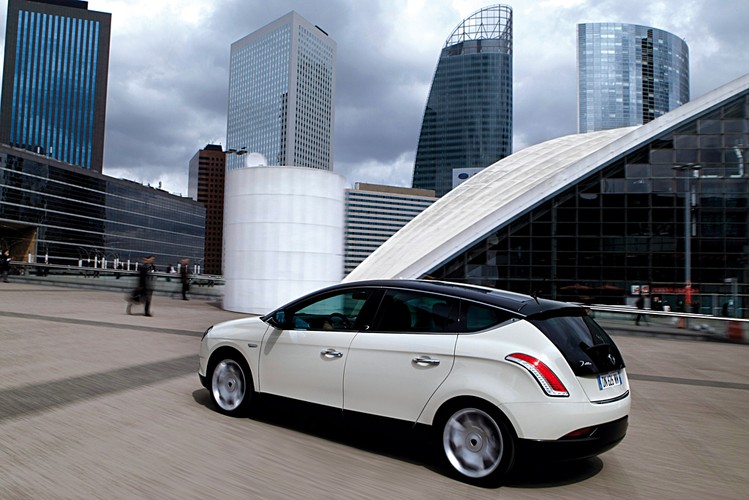 Bardzo oryginalny tył...