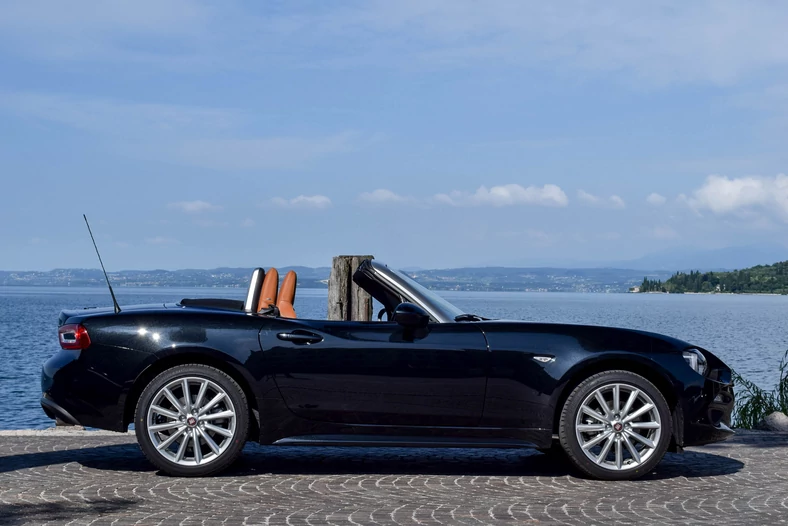 Fiat 124 Spider