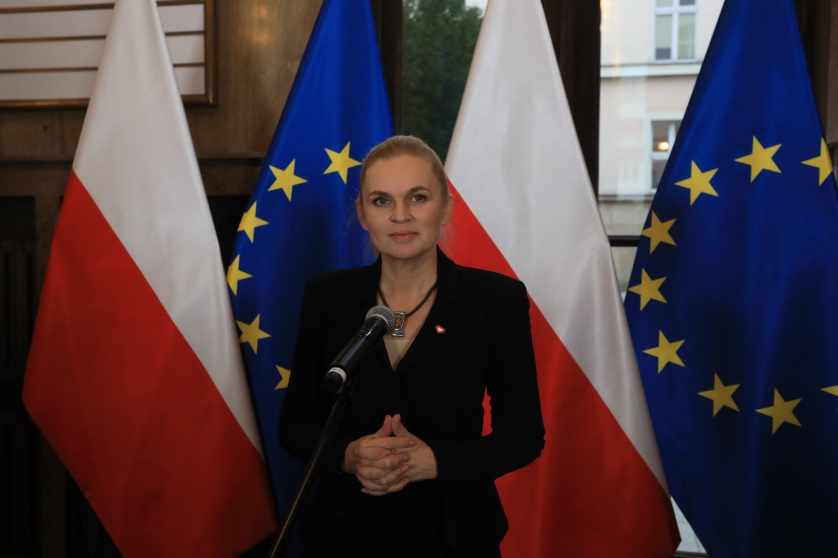 Ministra Edukacji Barbara Nowacka, uczniowie i nauczyciele, psycholog w szkole, Ministerstwo Zdrowia