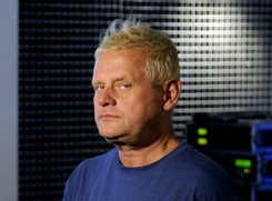 Kazik Staszewski wyznaje: Mój ojciec pisał donosy do UB