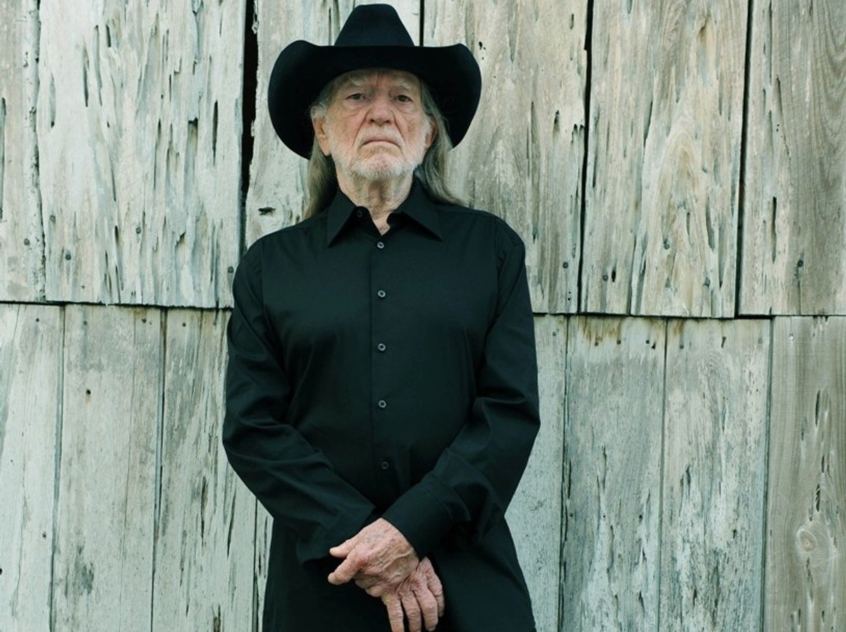 Legendarny Willie Nelson gra Pearl Jam i Coldplay