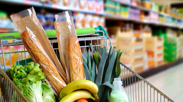 Van olyan élelmiszerüzlet, ahol 400 termék árát csökkentették / Fotó: Shutterstock
