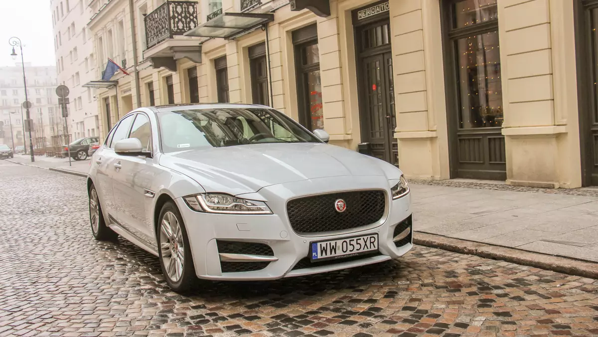 Jaguar XF 3.0 TDV6 R-Sport