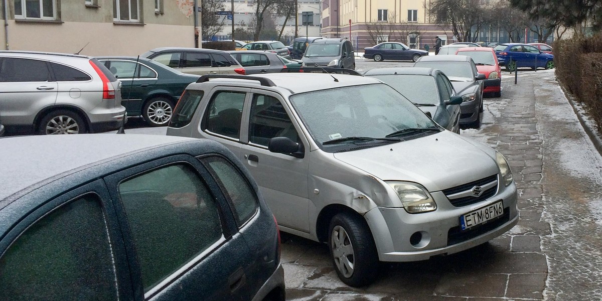 Mieszkańcy Śródmieścia chcą rozszerzenia patnej strefy parkowania