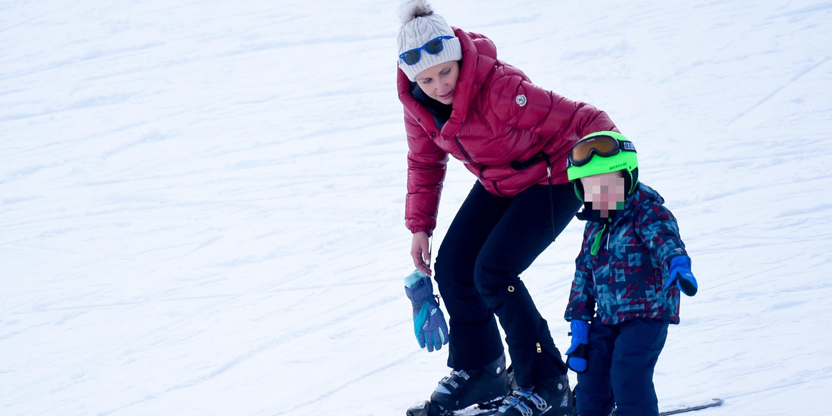 Kasia Zielińska. Uczy synka jeździć na nartach