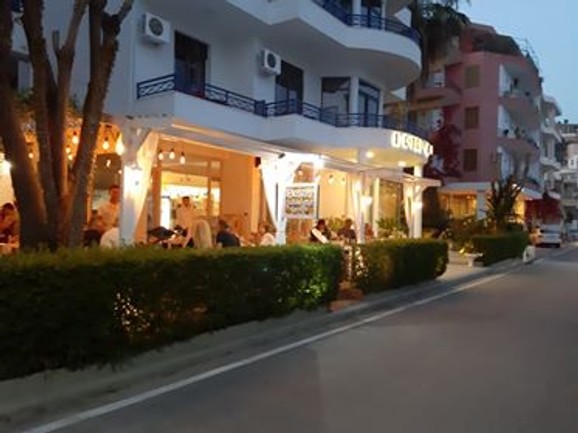 Srđanov restoran u Sarandi