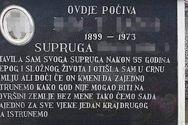 Pokojnica mužu OSTAVILA PORUKU NA SPOMENIKU, tri godine kasnije dobila odgovor: "Milijarde godina će proći, ali nas dvoje više nikada na površinu zemlje nećemo doći"
