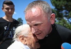 Awantura w Jasienicy. Ks. Lemański: Uniemożliwiono mi uczestnictwo we mszy