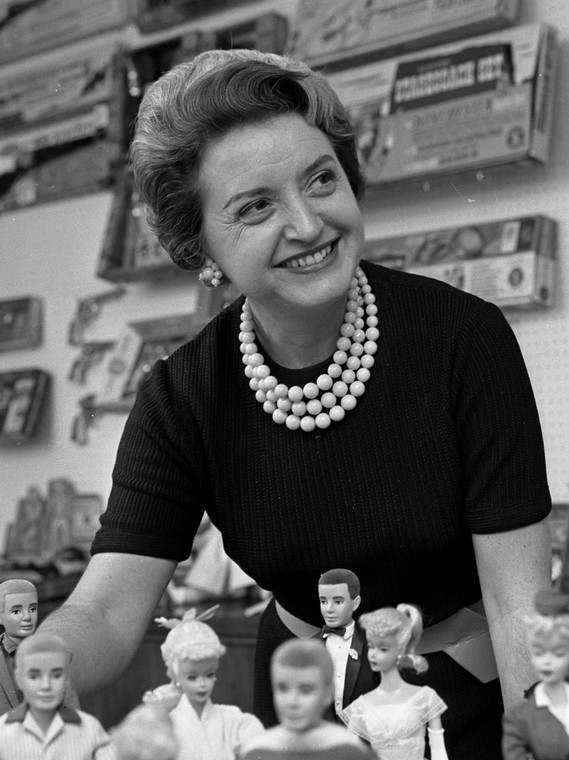 Ruth Handler i Barbie w 1961 r.