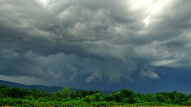 Burze i grad na północy Polski. Alert RCB w Gdańsku i Olsztynie