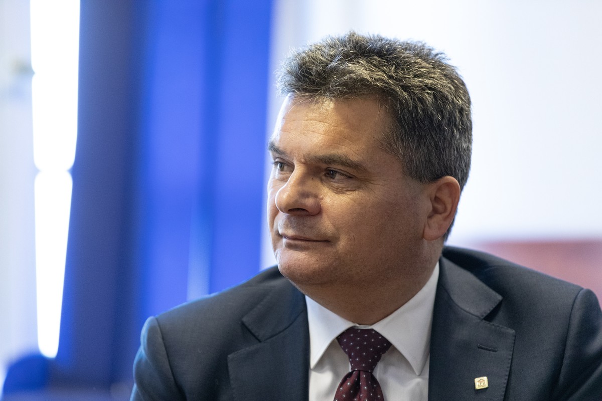 Prokurator Dariusz Korneluk