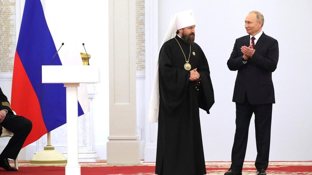 Mitropolit Ilarion i Vladimir Putin u Moskvi 12. juna 2021. 