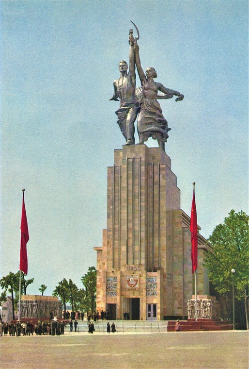 "Robotnik i kołchoźnica" Wiery Muchiny na wystawie światowej w Paryżu, 1937 r.