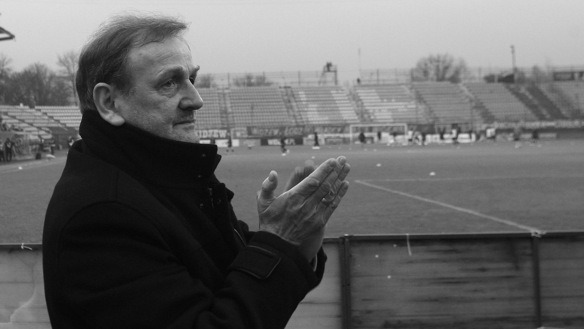 Odeszła jedna z legend wielkiego Widzewa. Marek Pięta zmarł w piątek w wieku 62 lat. Dwukrotny mistrz i dwukrotny wicemistrz Polski z Widzewem Łódź, w którym jako napastnik w 84 meczach strzelił 19 goli. Zasłynął jako zdobywca dwóch bramek w legendarnym już dwumeczu z Juventusem Turyn w 1980 roku.